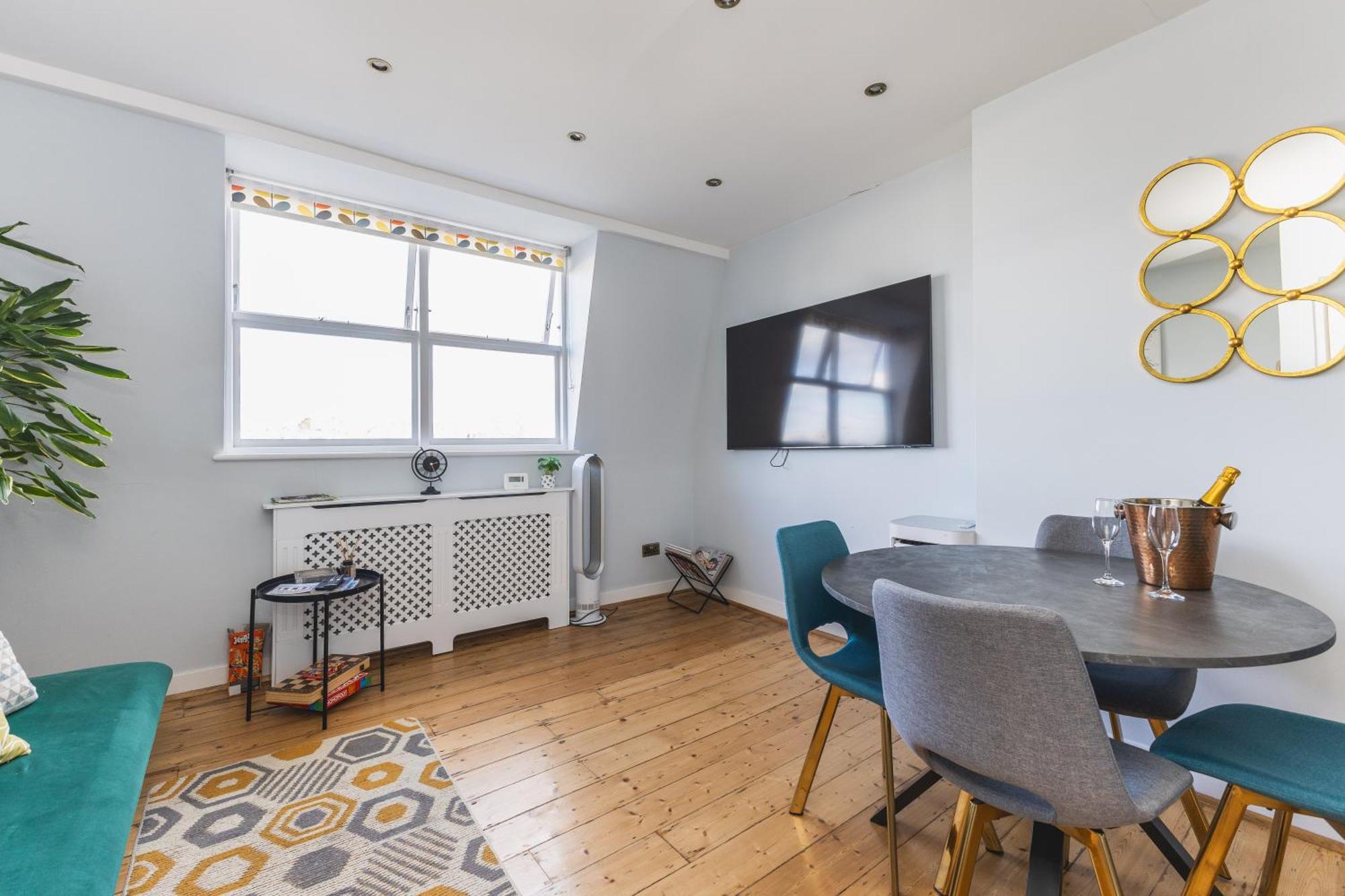Luxurious 1-Bedroom Apartment In Kensington Londra Esterno foto