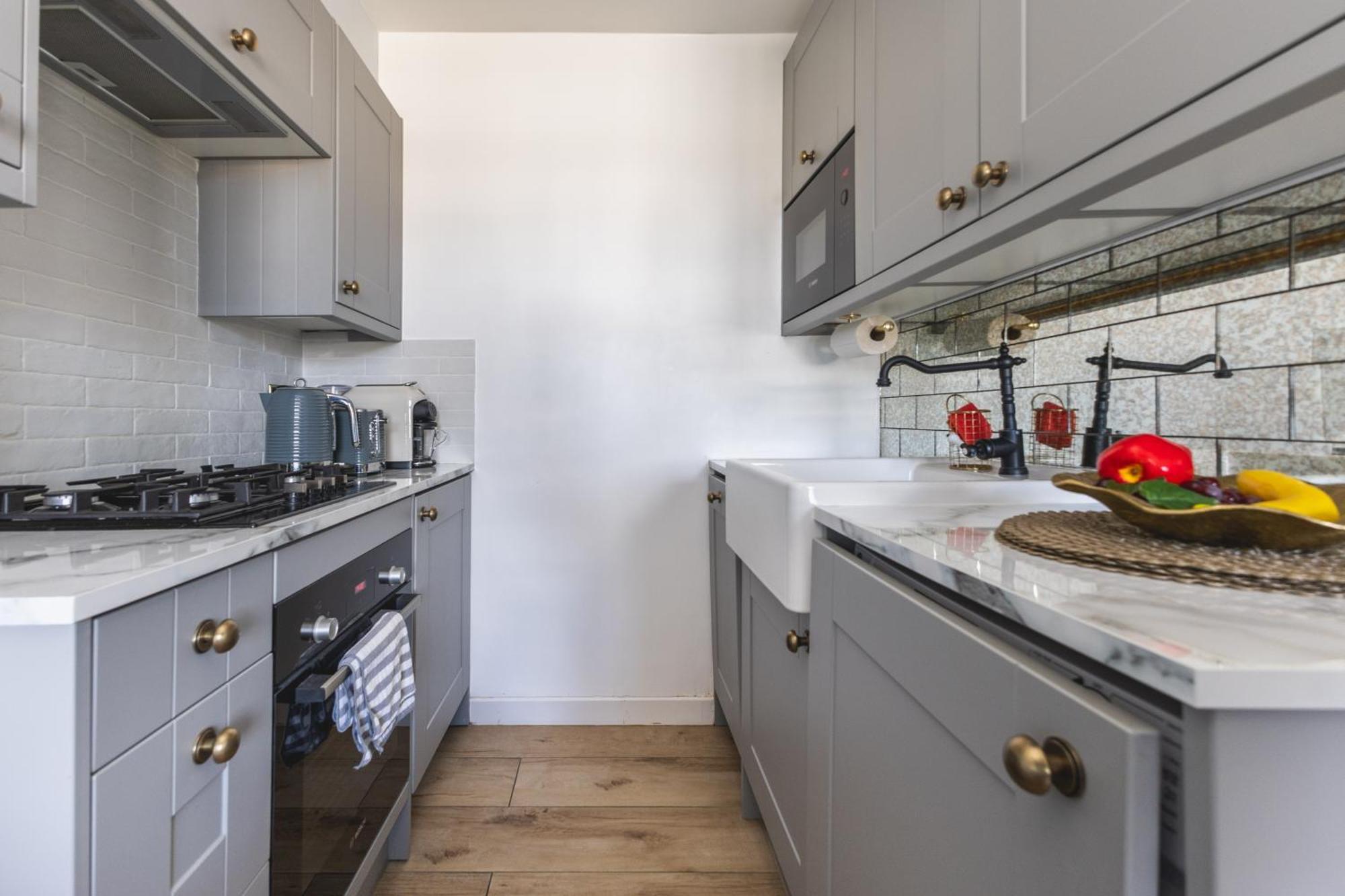 Luxurious 1-Bedroom Apartment In Kensington Londra Esterno foto
