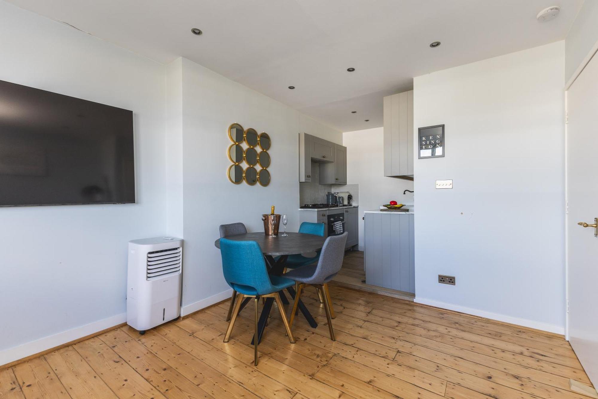 Luxurious 1-Bedroom Apartment In Kensington Londra Esterno foto